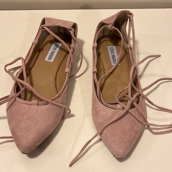 Flat dress shoes, lace up leg size 7 - Picture 1 of 7